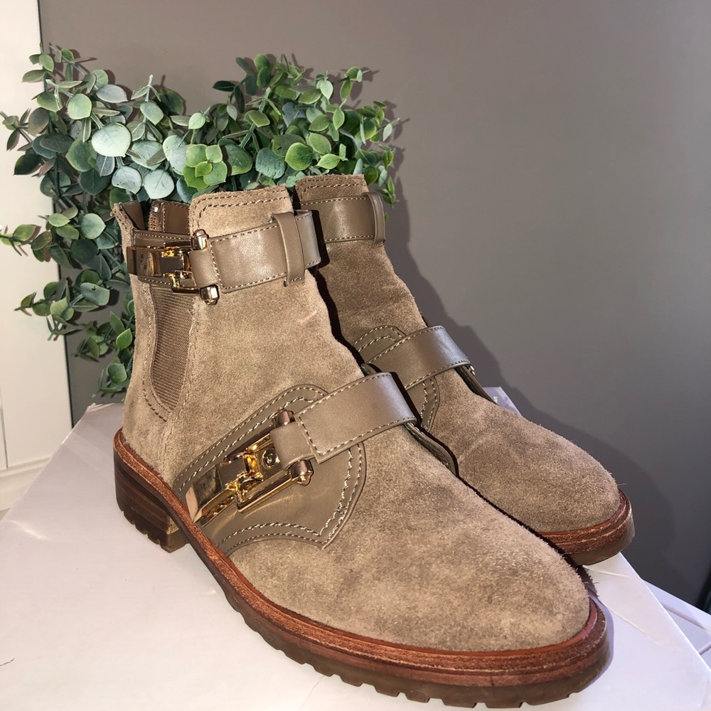 ALDO Size 6 Viradien Bootie in Cognac